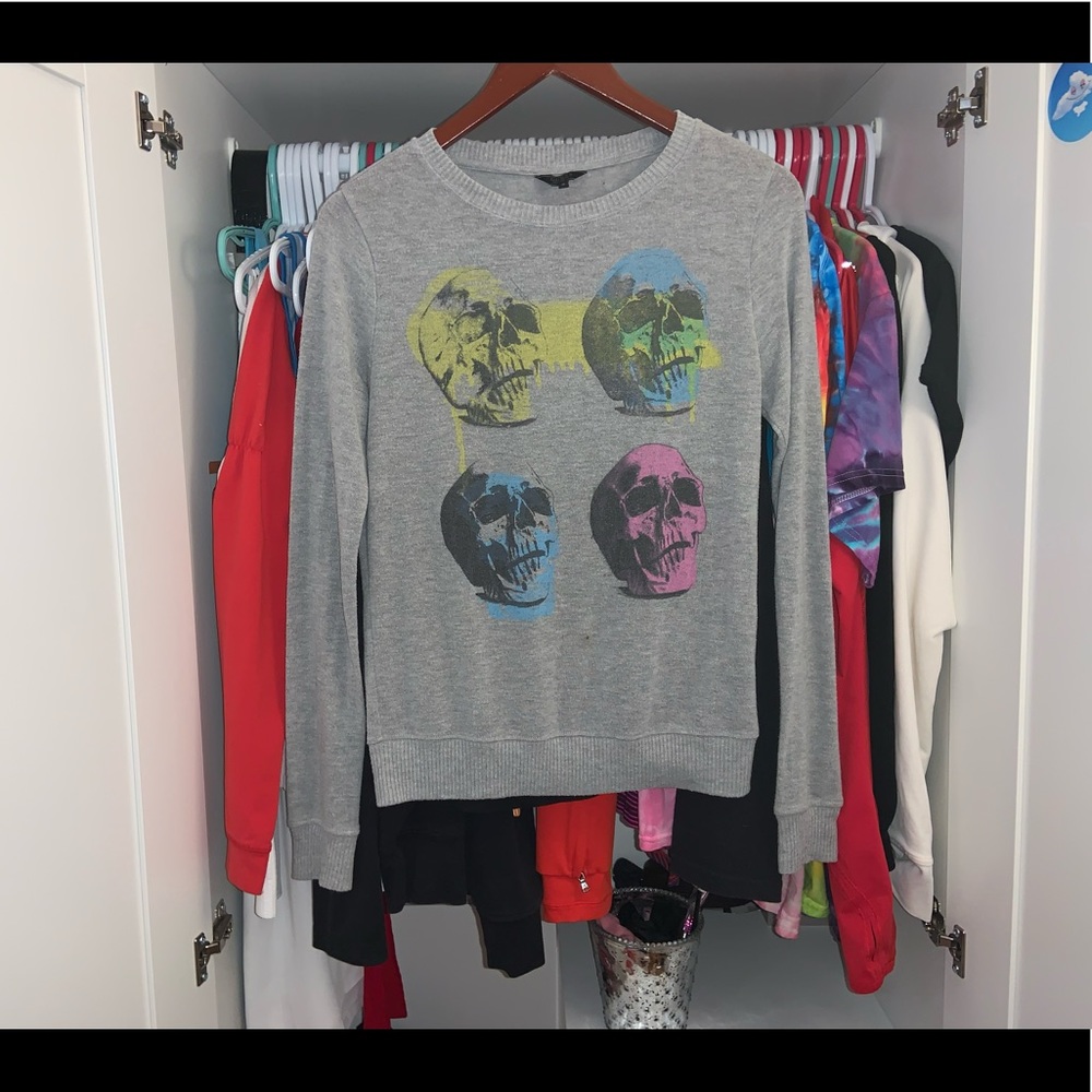 2/$30 🤟 Guess skull sweater 💀